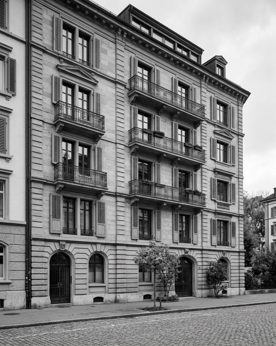 Zeitlos-elegante Wohnliegenschaft im Raum Zürich als typisches Ankaufsobjekt
